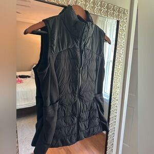 Lululemon Running Vest - size 8